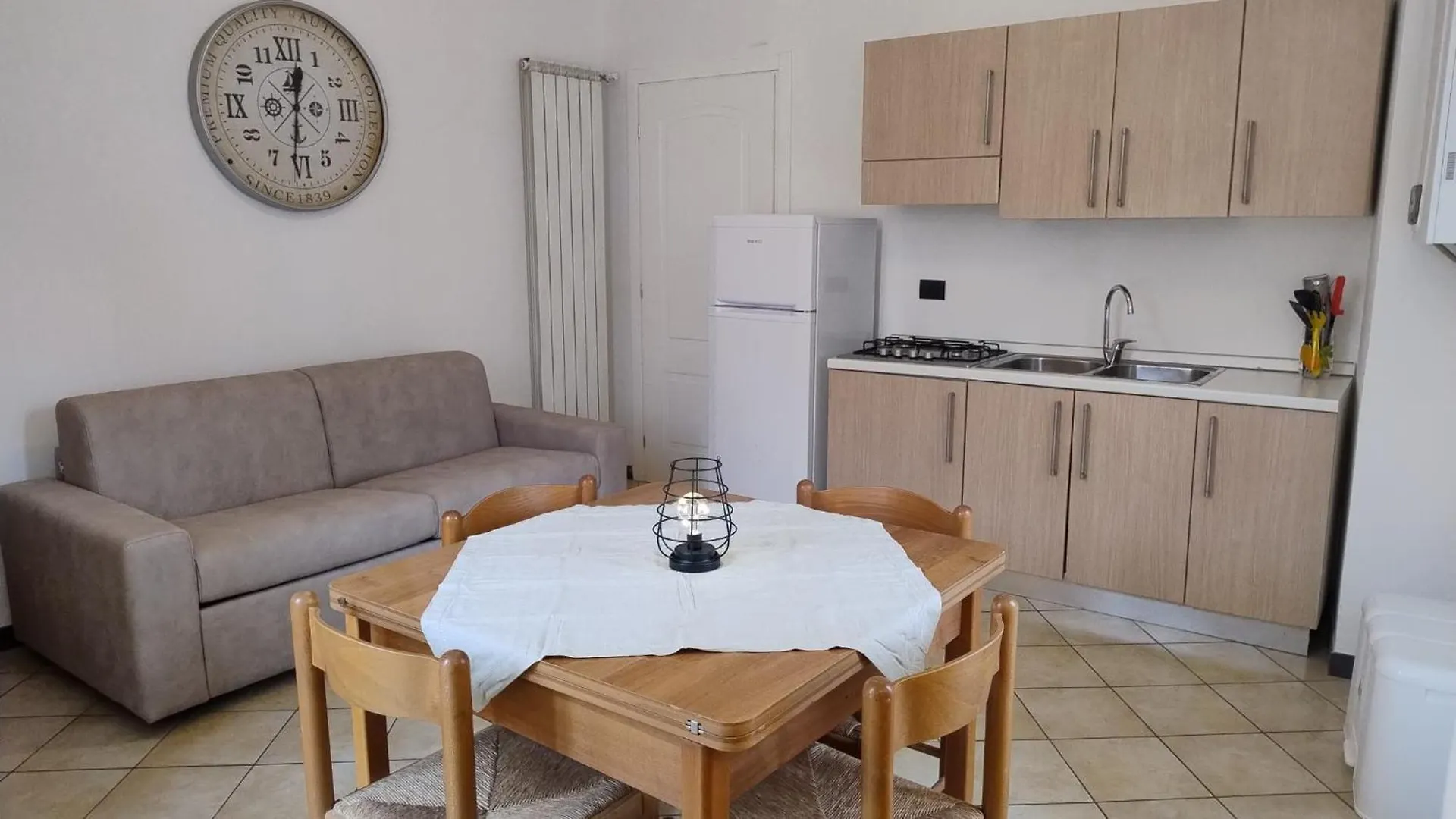 Albenga Sweet Holidays Rooms & Apartaments Bilocale Appena Ristrutturato Italien